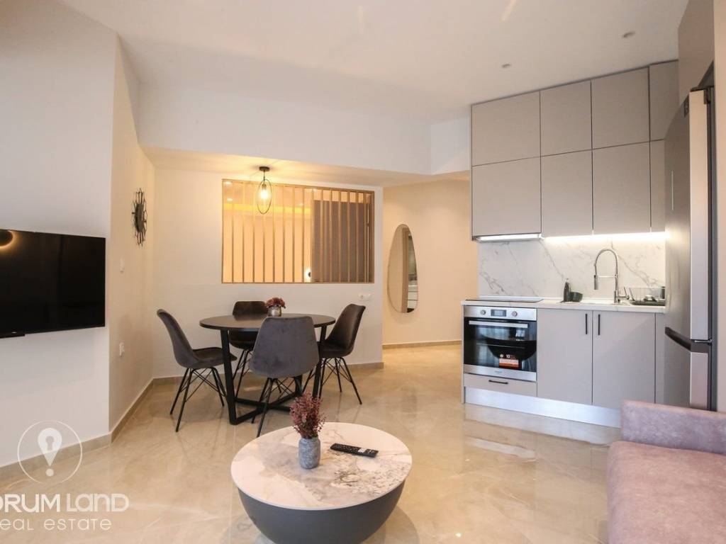 Forumland Real Estate, Σαλοκουζίνα