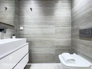 Forumland Real Estate, Μπάνιο