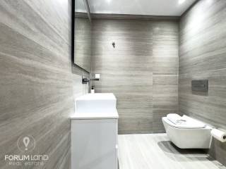 Forumland Real Estate, Μπάνιο
