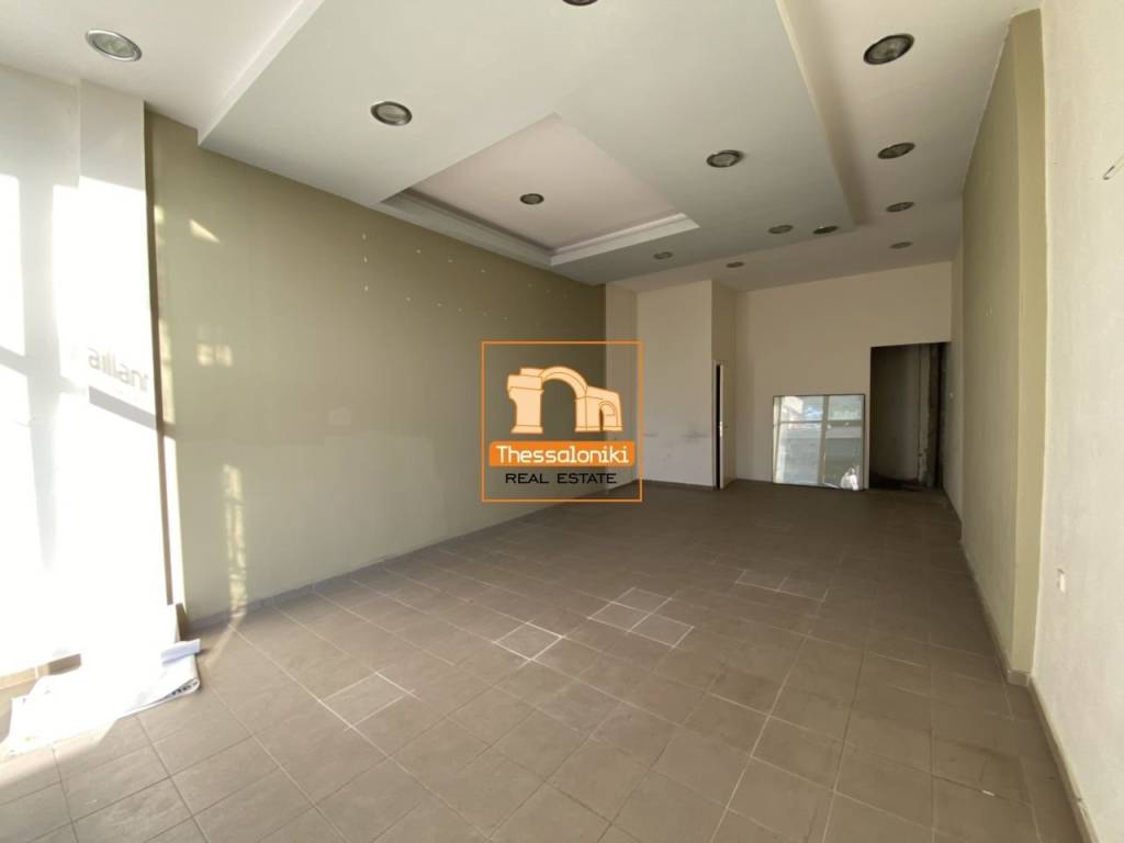 Ωραιόκαστρο, Κατάστημα, 94 τ.μ.