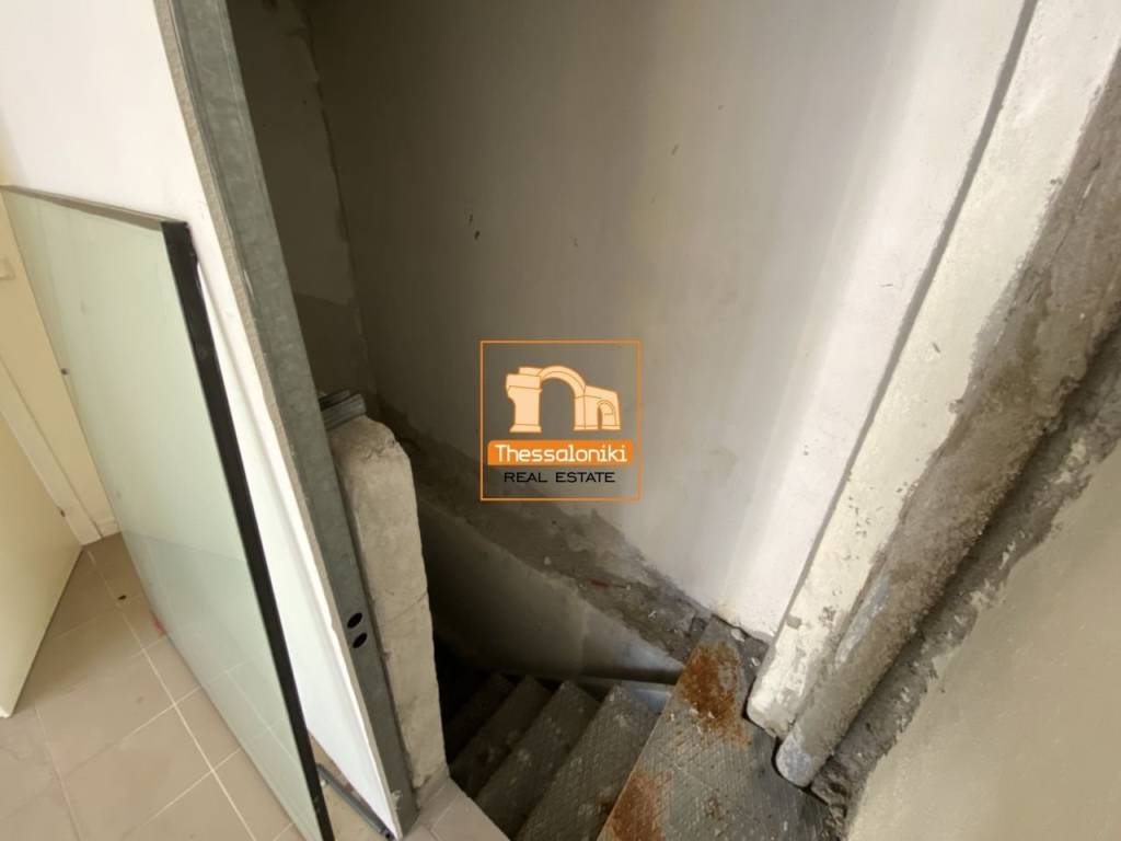 Ωραιόκαστρο, Κατάστημα, 94 τ.μ.