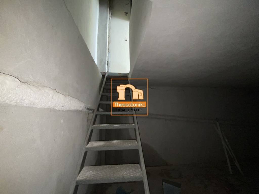 Ωραιόκαστρο, Κατάστημα, 94 τ.μ.