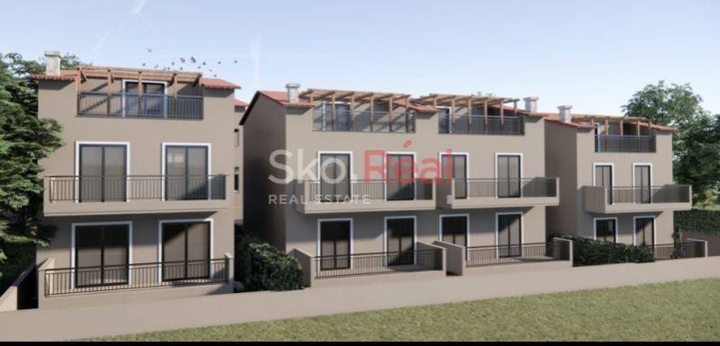 ΦΩΤΟΡΕΑΛΙΣΤΙΚΑ