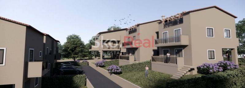 ΦΩΤΟΡΕΑΛΙΣΤΙΚΑ