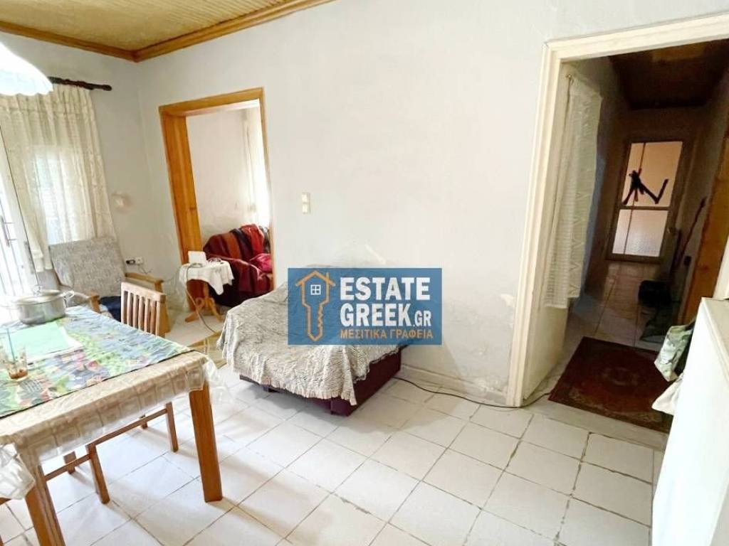 ★ Οικόπεδο 1.000 τ.μ. ★ Ήσυχη περιοχή ★ Μεγάλη αυλή και αποθήκη ★