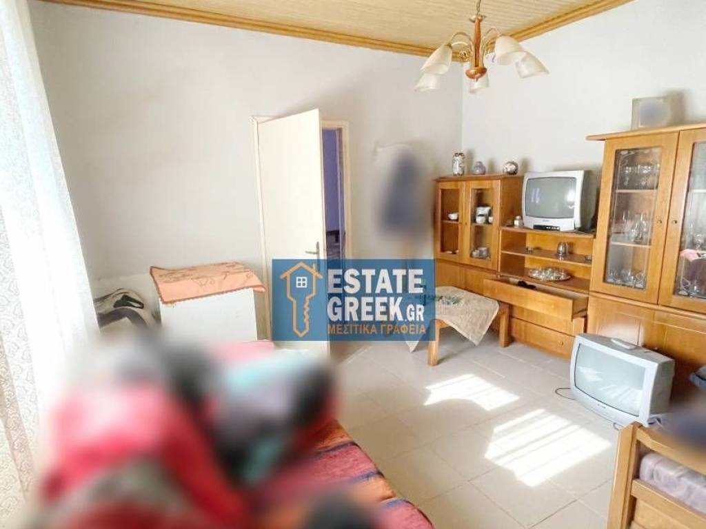 ★ Οικόπεδο 1.000 τ.μ. ★ Ήσυχη περιοχή ★ Μεγάλη αυλή και αποθήκη ★