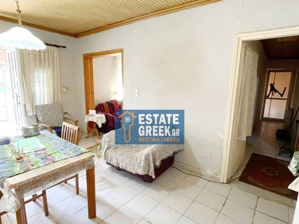 ★ Οικόπεδο 1.000 τ.μ. ★ Ήσυχη περιοχή ★ Μεγάλη αυλή και αποθήκη ★