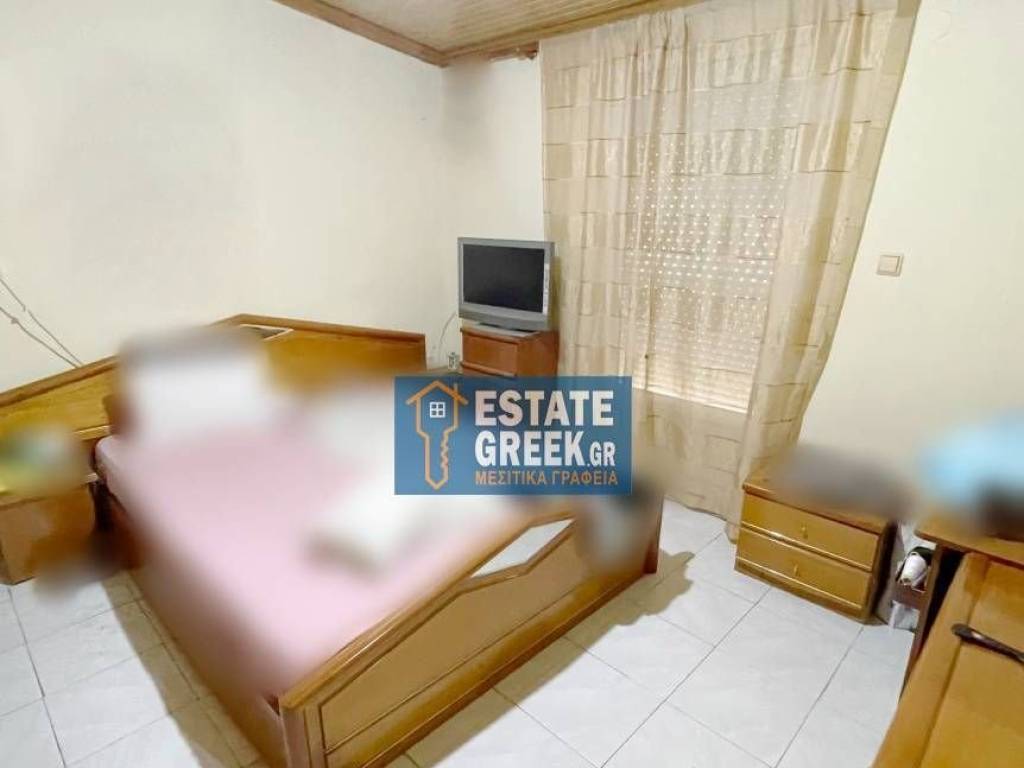 ★ Οικόπεδο 1.000 τ.μ. ★ Ήσυχη περιοχή ★ Μεγάλη αυλή και αποθήκη ★