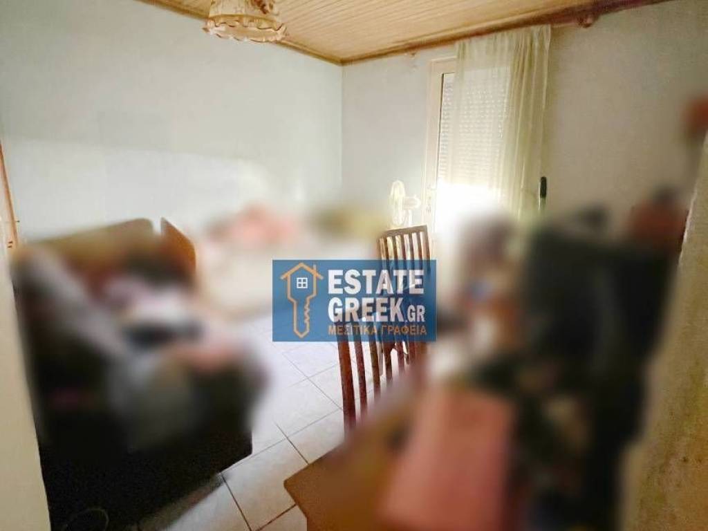 ★ Οικόπεδο 1.000 τ.μ. ★ Ήσυχη περιοχή ★ Μεγάλη αυλή και αποθήκη ★