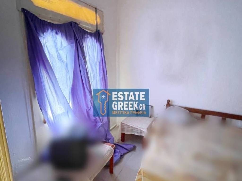 ★ Οικόπεδο 1.000 τ.μ. ★ Ήσυχη περιοχή ★ Μεγάλη αυλή και αποθήκη ★