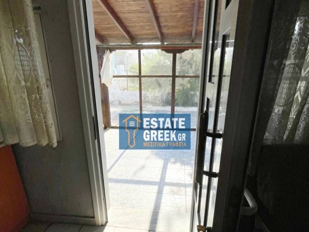 ★ Οικόπεδο 1.000 τ.μ. ★ Ήσυχη περιοχή ★ Μεγάλη αυλή και αποθήκη ★