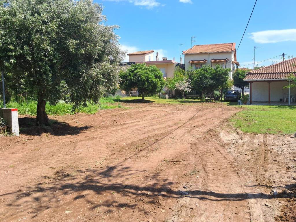 SE OMORPHE KAI ESYCHE GEITONIA