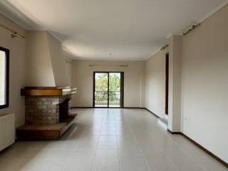 Forumland Real Estate, Σαλόνι με τζάκι