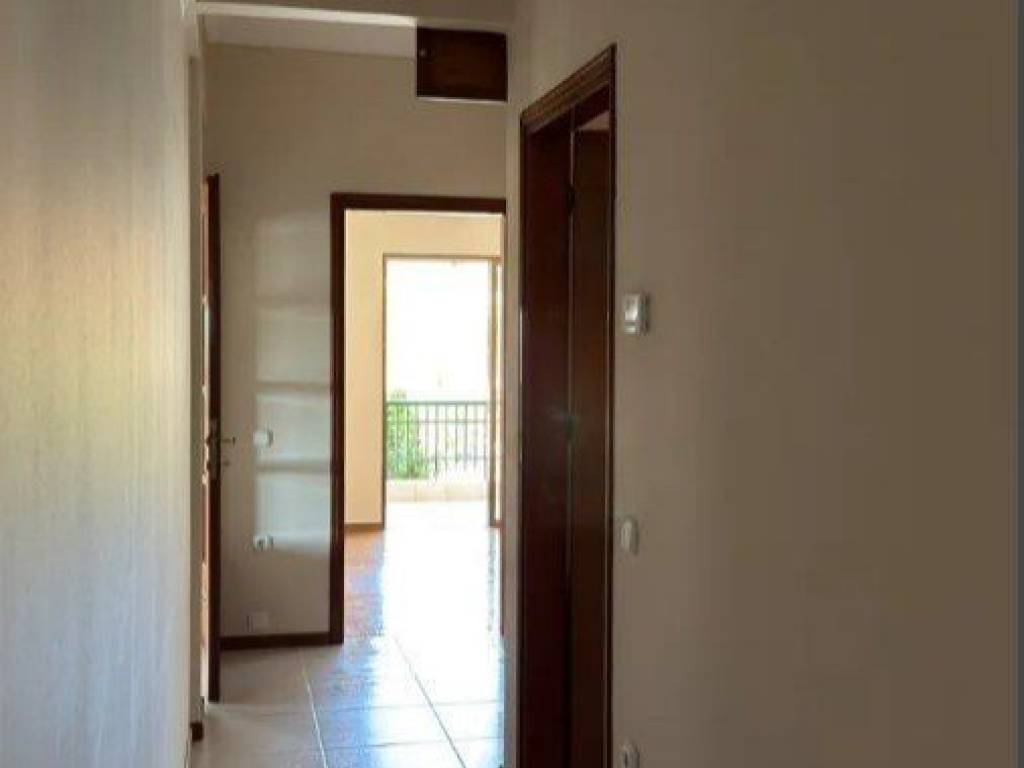 Forumland Real Estate, Διάδρομος