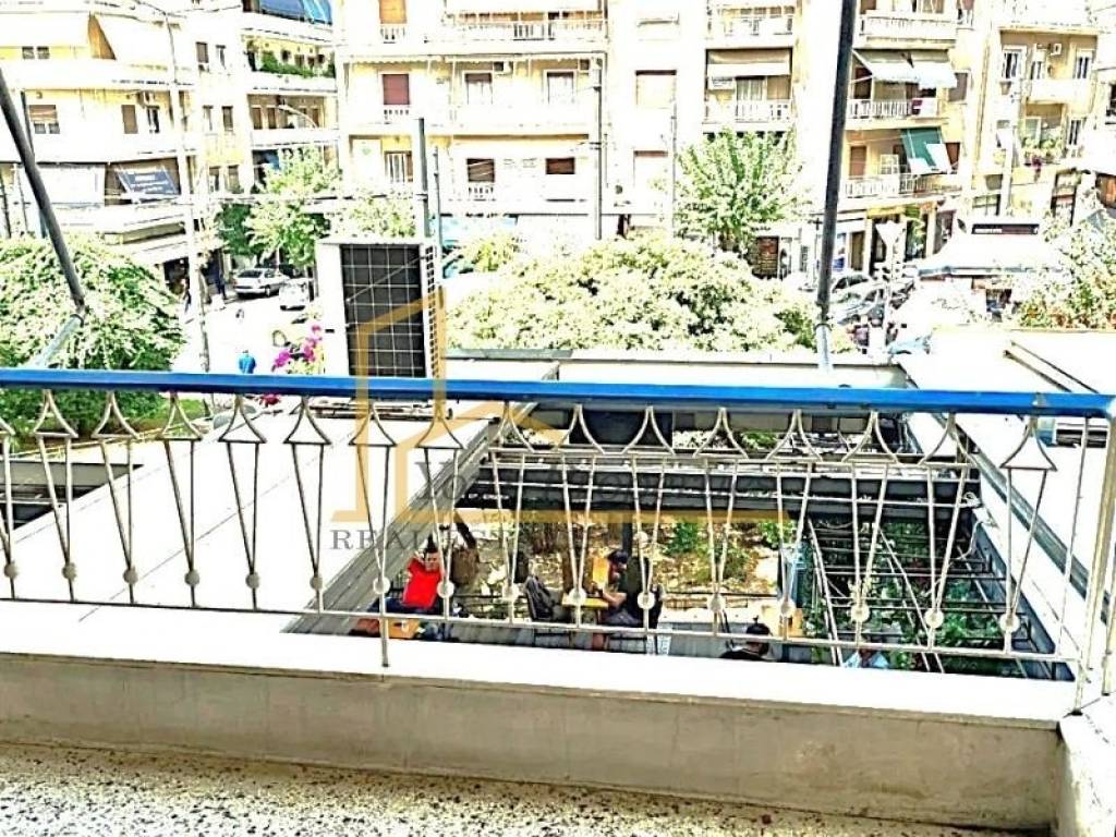 Θέα από μπαλκόνι