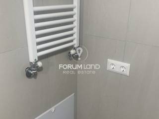 Forumland Real Estate, Μπάνιο