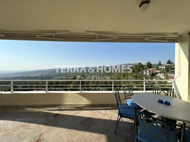 Θέα από μπαλκόνι