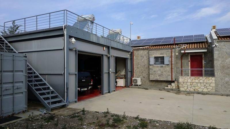 πίσω πλευρά