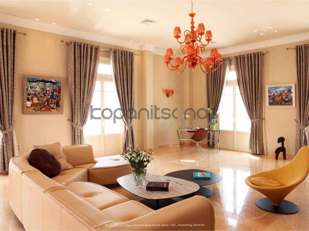 Eyrychoro kai poly photeino kathistiko