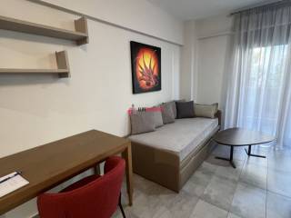 ΕΝΙΑΙΟΣ ΧΩΡΟΣ ΜΕ ΣΑΛΟΝΙ ΚΡΕΒΑΤΙ