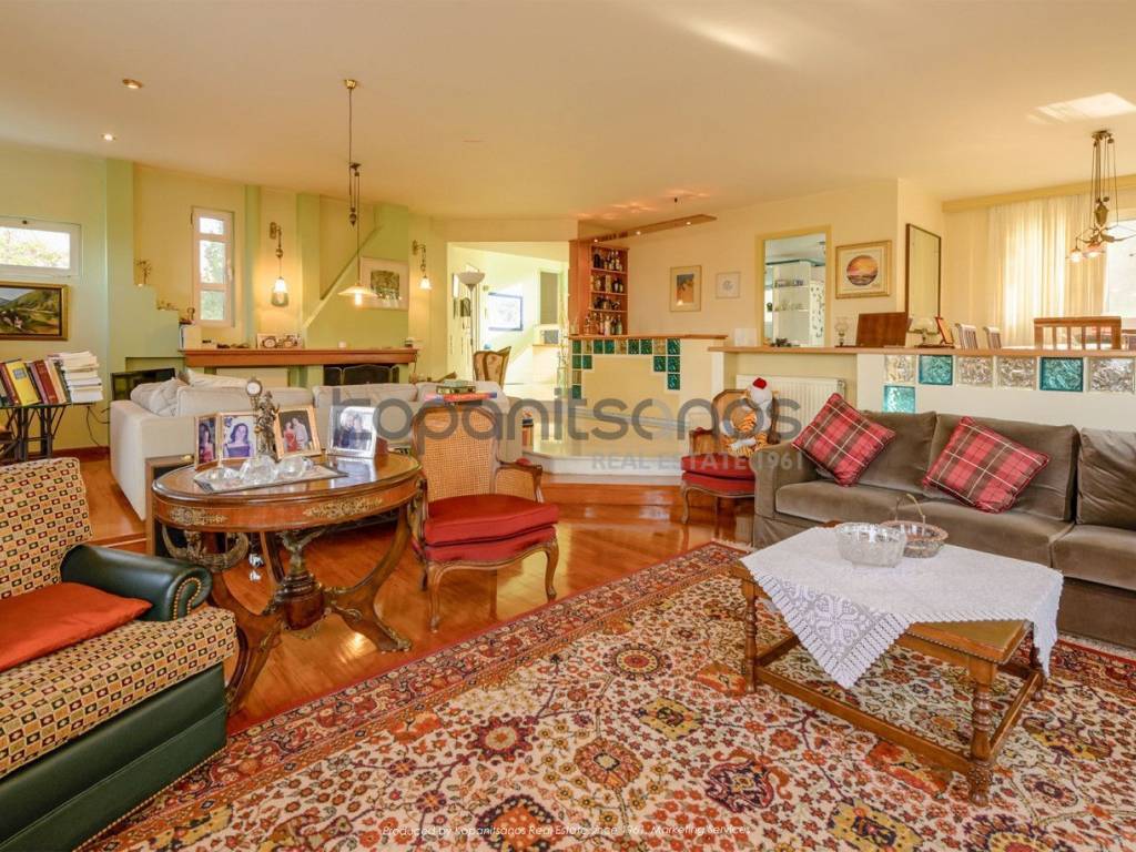 Ισόγεια κύρια οικία: άποψη σαλονιού