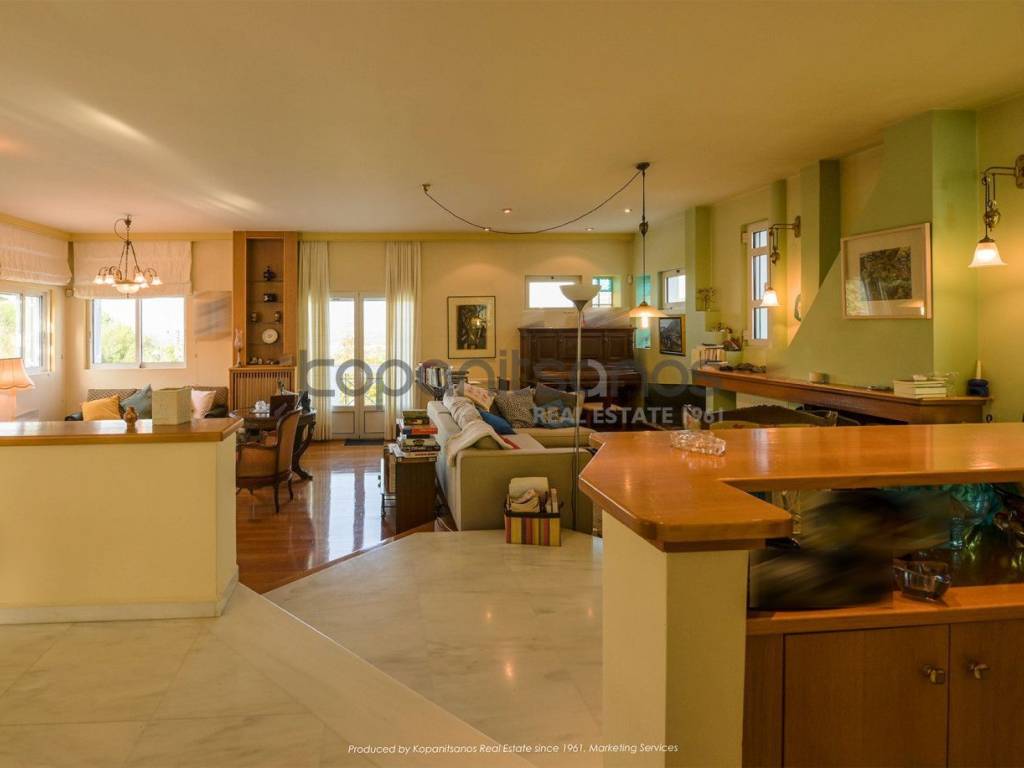 Ισόγεια κύρια οικία: άποψη σαλονιού