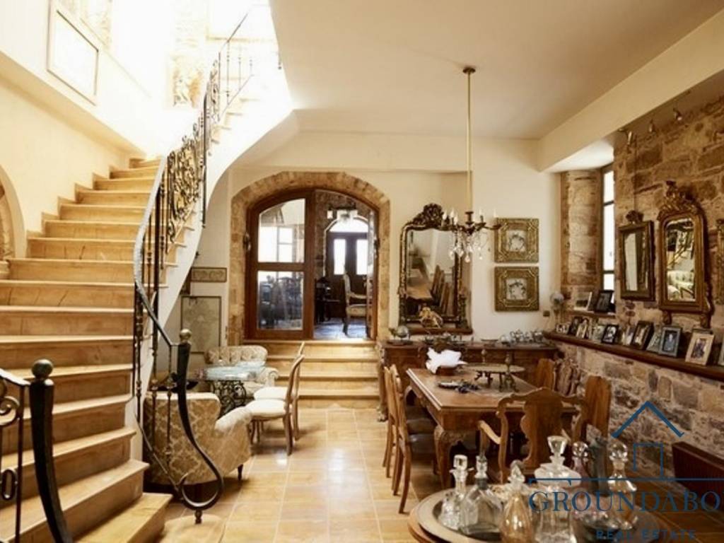 Εσωτερικοι χώροι