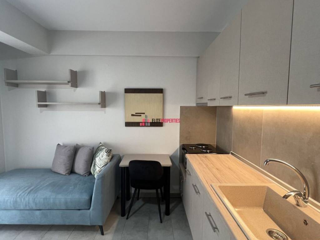 ΕΝΙΑΙΟΣ ΧΩΡΟΣ ΜΕ ΣΑΛΟΚΟΥΖΙΝΑ ΚΑΙ ΚΡΕΒΑΤΙ