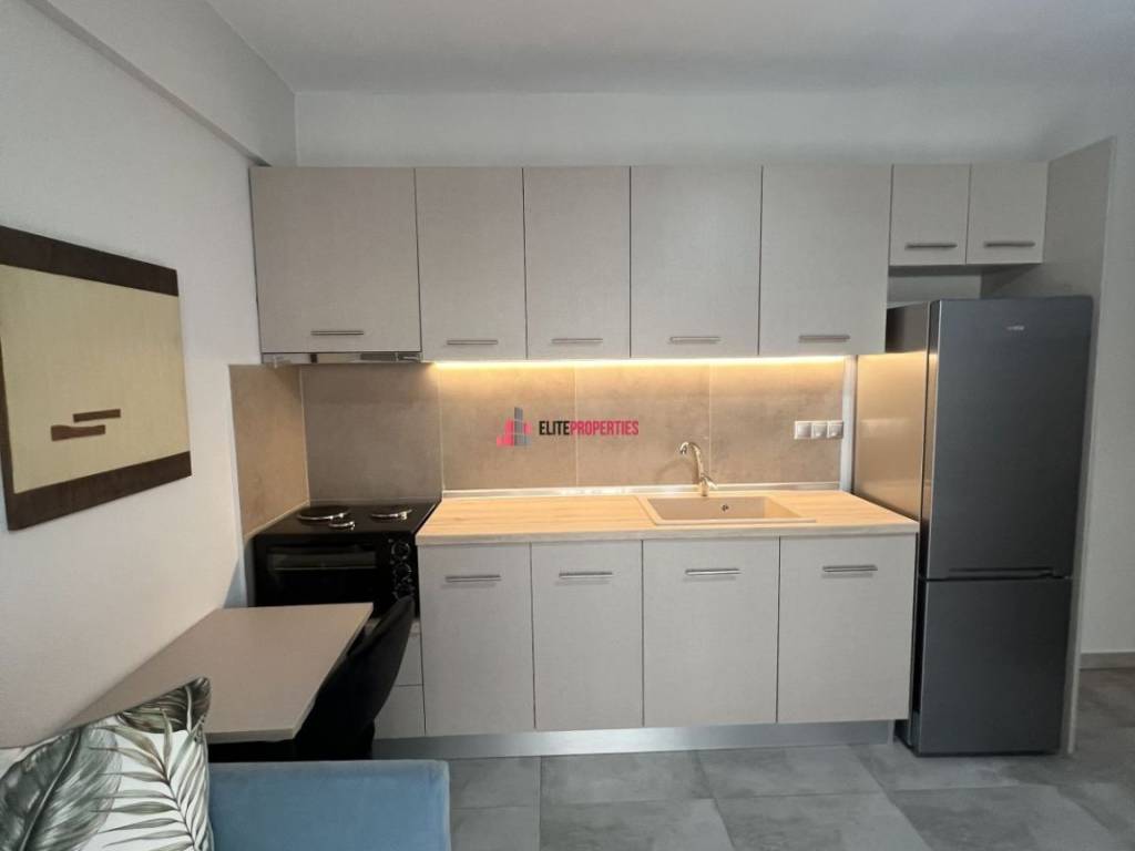 ΕΝΙΑΙΟΣ ΧΩΡΟΣ ΜΕ ΣΑΛΟΚΟΥΖΙΝΑ ΚΑΙ ΚΡΕΒΑΤΙ