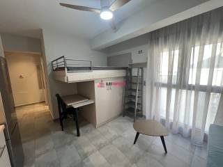 ΕΝΙΑΙΟΣ ΧΩΡΟΣ ΜΕ ΣΑΛΟΚΟΥΖΙΝΑ ΚΑΙ ΚΡΕΒΑΤΙ