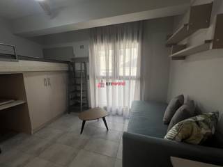 ΕΝΙΑΙΟΣ ΧΩΡΟΣ ΜΕ ΣΑΛΟΚΟΥΖΙΝΑ ΚΑΙ ΚΡΕΒΑΤΙ