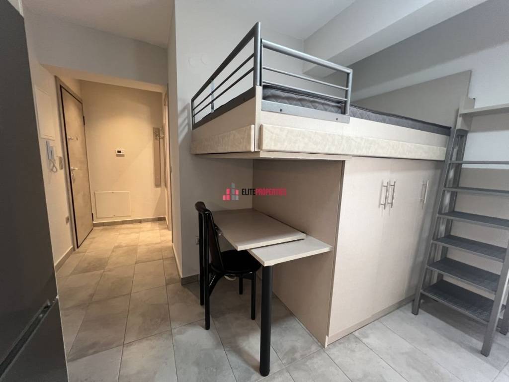 ΕΝΙΑΙΟΣ ΧΩΡΟΣ ΜΕ ΣΑΛΟΚΟΥΖΙΝΑ ΚΑΙ ΚΡΕΒΑΤΙ