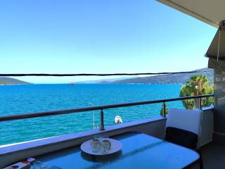 STO KENTRO TES AMPHILOCHIAS