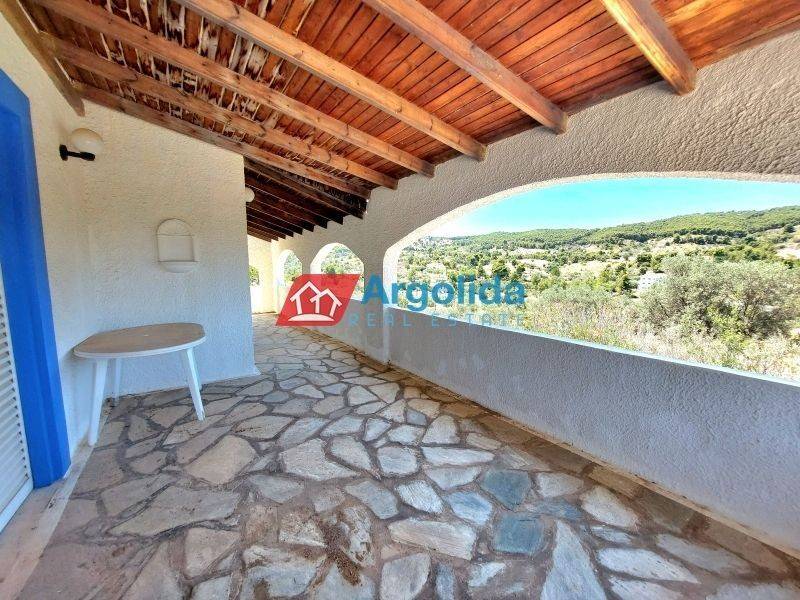 Θέα από μπαλκόνι