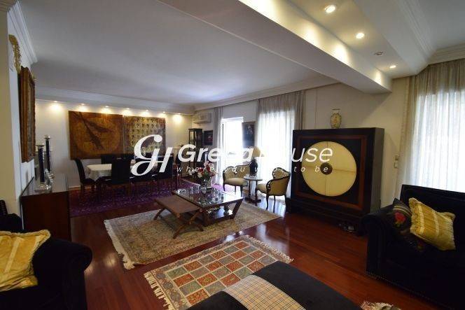 Apartment for sale in Glifada