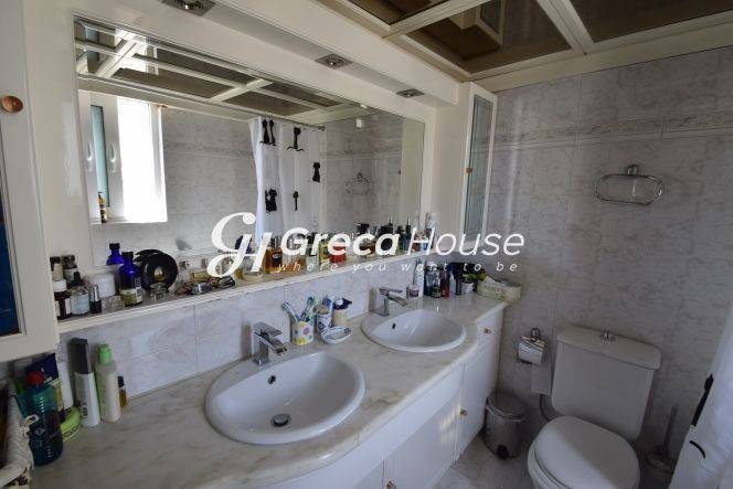 Apartment for sale in Glifada