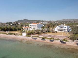 Παραθαλάσσια βίλα προς πώληση Ερέτρια
