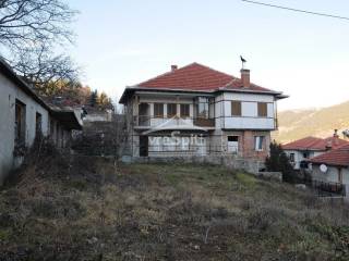 ΑΠΟΨΗ ΜΟΝΟΚΑΤΟΙΚΙΑΣ ΚΑΙ ΜΕΡΟΣ ΤΟΥ ΟΙΚΟΠΕΔΟΥ