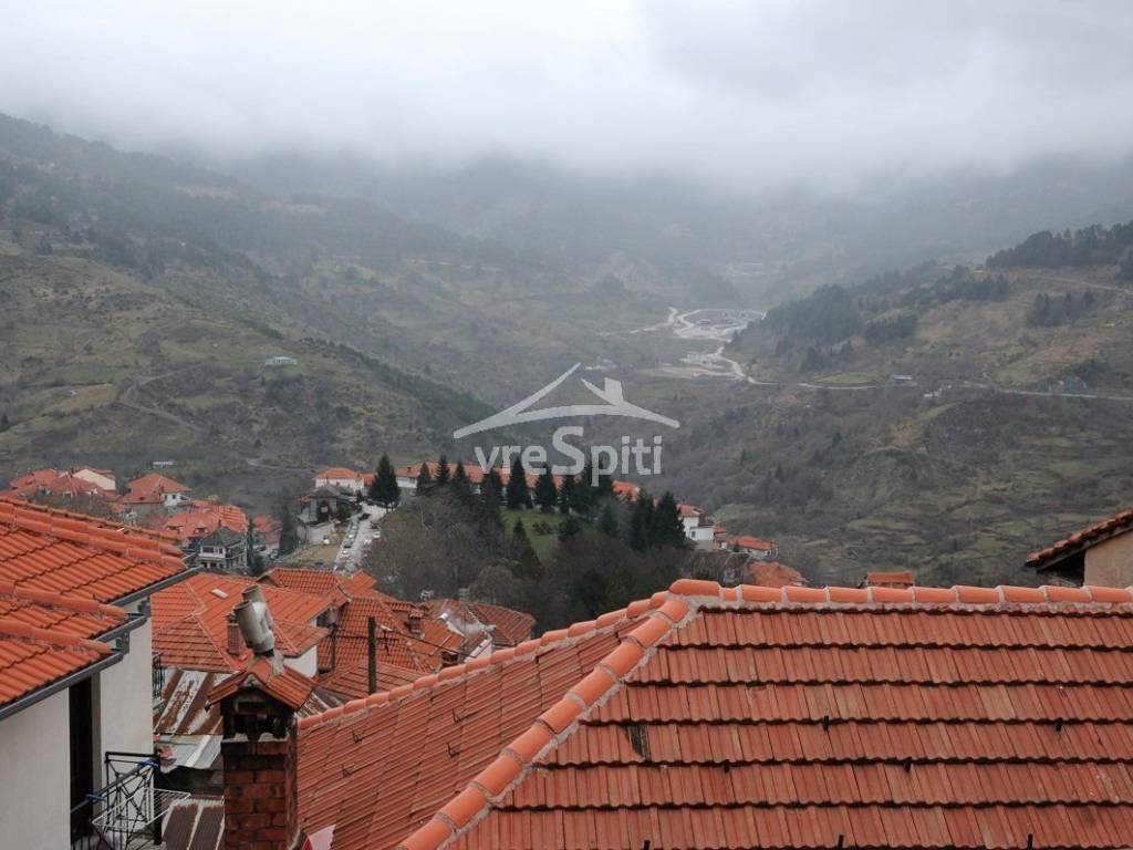 ΘΕΑ ΑΠΌ ΤΟ ΜΠΑΛΚΟΝΙ