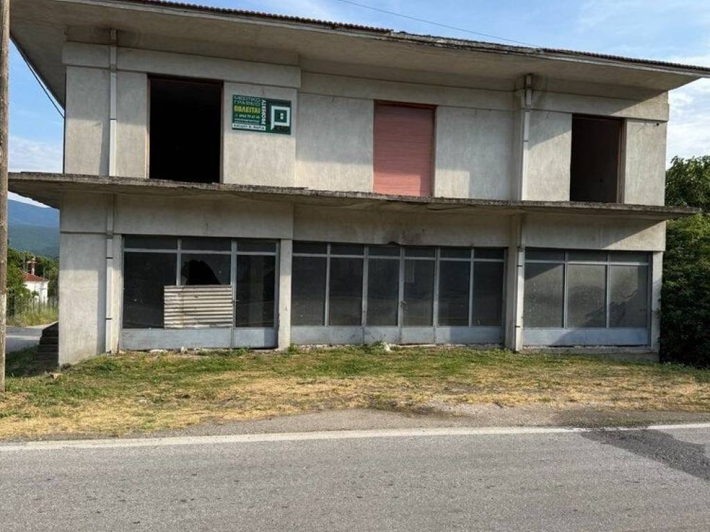 Μπροστινή όψη κατοικίας