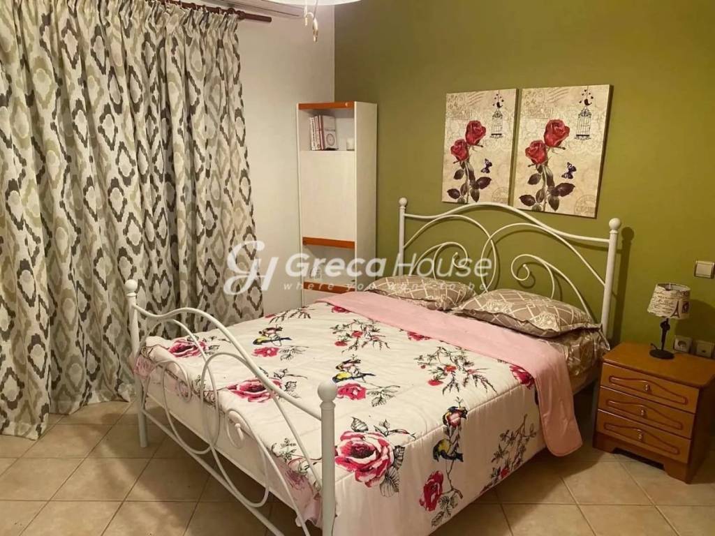 Πολυτελής βίλα προς πώληση στην  Εύβοια Ερέτρια