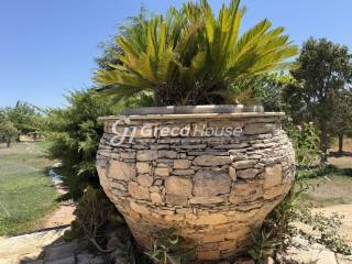 Πολυτελής βίλα προς πώληση στην  Εύβοια Ερέτρια