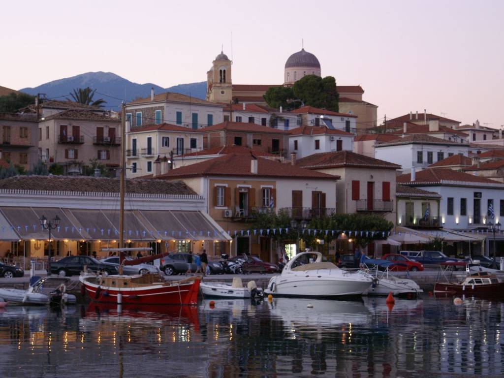 IDANIKOS PROORISMOS GIA DIAKOPES