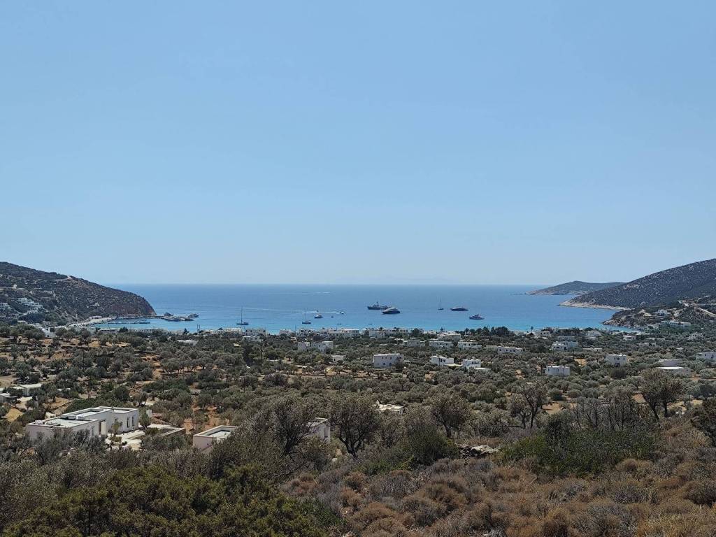 H amphitheatrike thea toy kolpoy