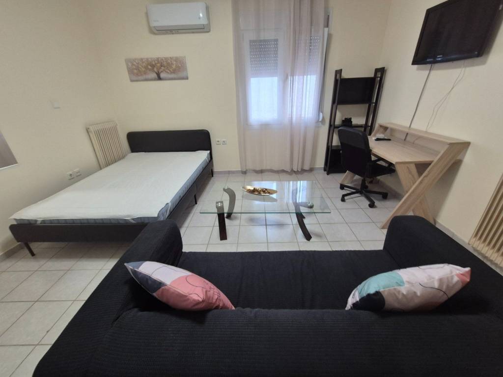 ΣΑΛΟΝΙ-ΥΠΝΟΔΩΜΑΤΙΟ