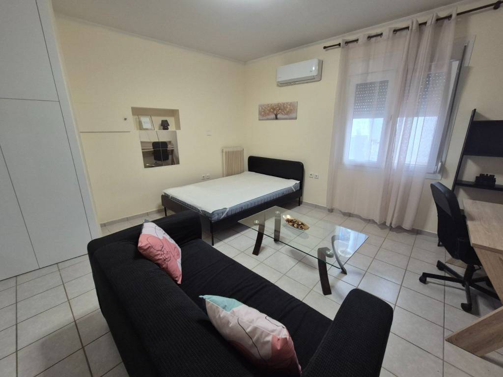 ΣΑΛΟΝΙ-ΥΠΝΟΔΩΜΑΤΙΟ