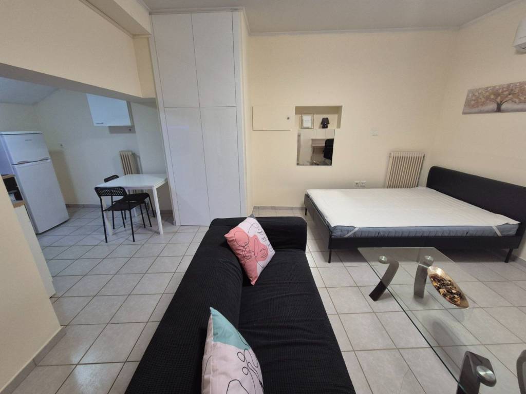 ΣΑΛΟΝΙ-ΥΠΝΟΔΩΜΑΤΙΟ