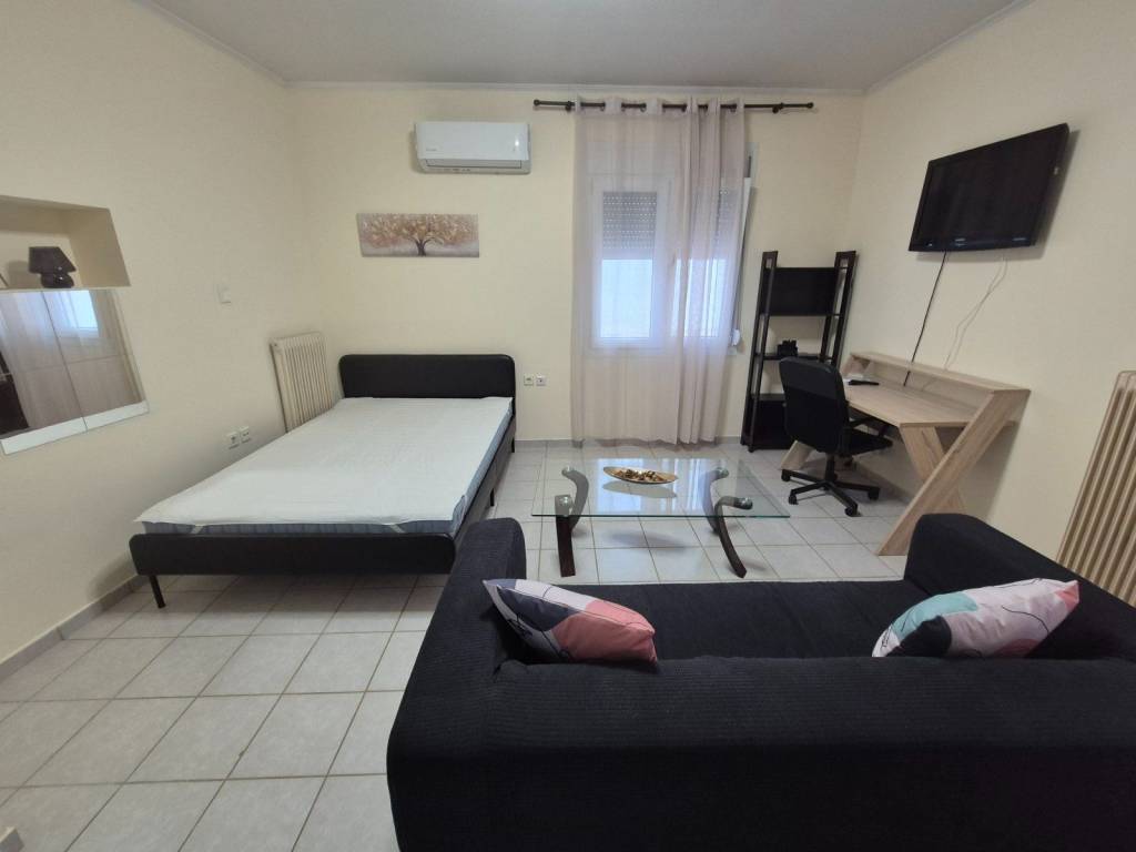 ΣΑΛΟΝΙ-ΥΠΝΟΔΩΜΑΤΙΟ