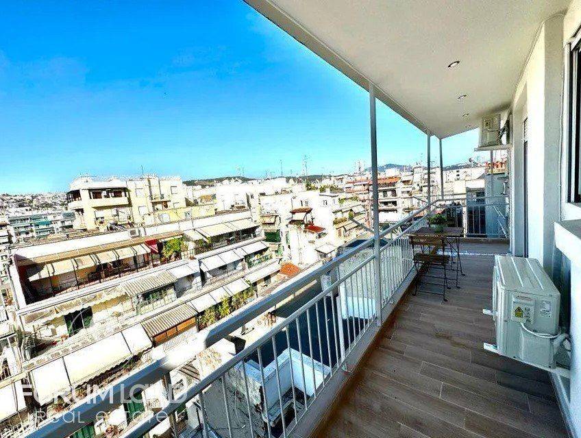 Forumland Real Estate, Βεράντες