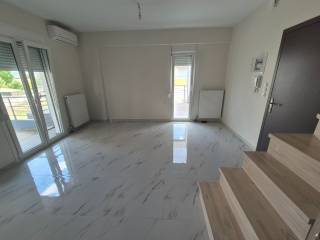 ΣΑΛΟΝΙ-ΚΟΥΖΙΝΑ